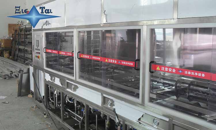 工業(yè)超聲波清洗機(jī)對汽車行業(yè)的貢獻(xiàn),你知道多少? 工業(yè)超聲波清洗機(jī)對汽車行業(yè)的貢獻(xiàn),你知道多少?