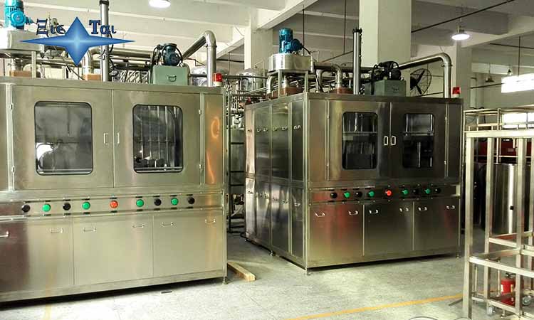 碳?xì)淝逑礄C(jī)清洗金屬零件的秘密… 碳?xì)淝逑礄C(jī)清洗金屬零件的秘密…