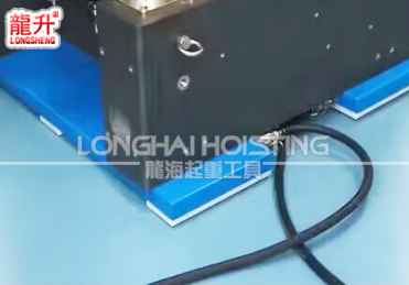 在平板玻璃加工中使用超聲波清洗機清洗 在平板玻璃加工中使用超聲波清洗機清洗