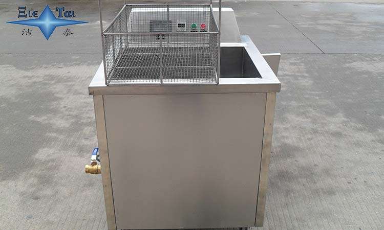 超聲波清洗設(shè)備最早應(yīng)用于電子行業(yè) 超聲波清洗設(shè)備最早應(yīng)用于電子行業(yè)