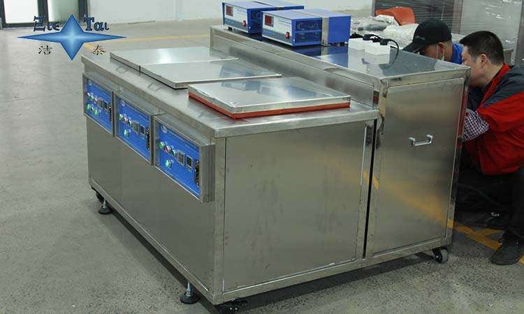 超聲波清洗機(jī)在制藥行業(yè)的應(yīng)用,如何清潔制藥設(shè)備? 超聲波清洗機(jī)在制藥行業(yè)的應(yīng)用,如何清潔制藥設(shè)備?