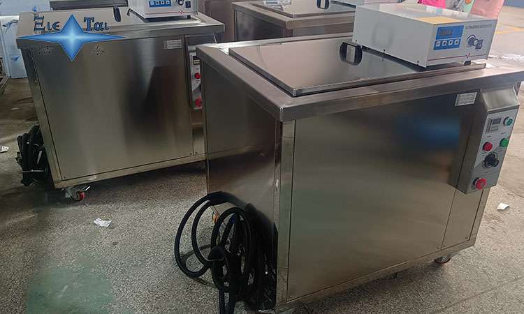 超聲波清洗機在醫(yī)藥研究和生產(chǎn)中的多重應(yīng)用 超聲波清洗機在醫(yī)藥研究和生產(chǎn)中的多重應(yīng)用